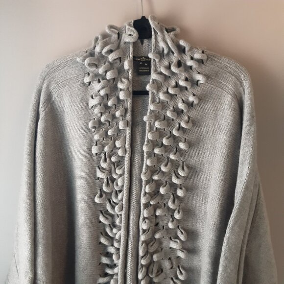 Gorgeous Made in Italy Tabaroni Grey Cashmere Shawl Shrug Sweater Size Med-Large - Picture 2 of 14